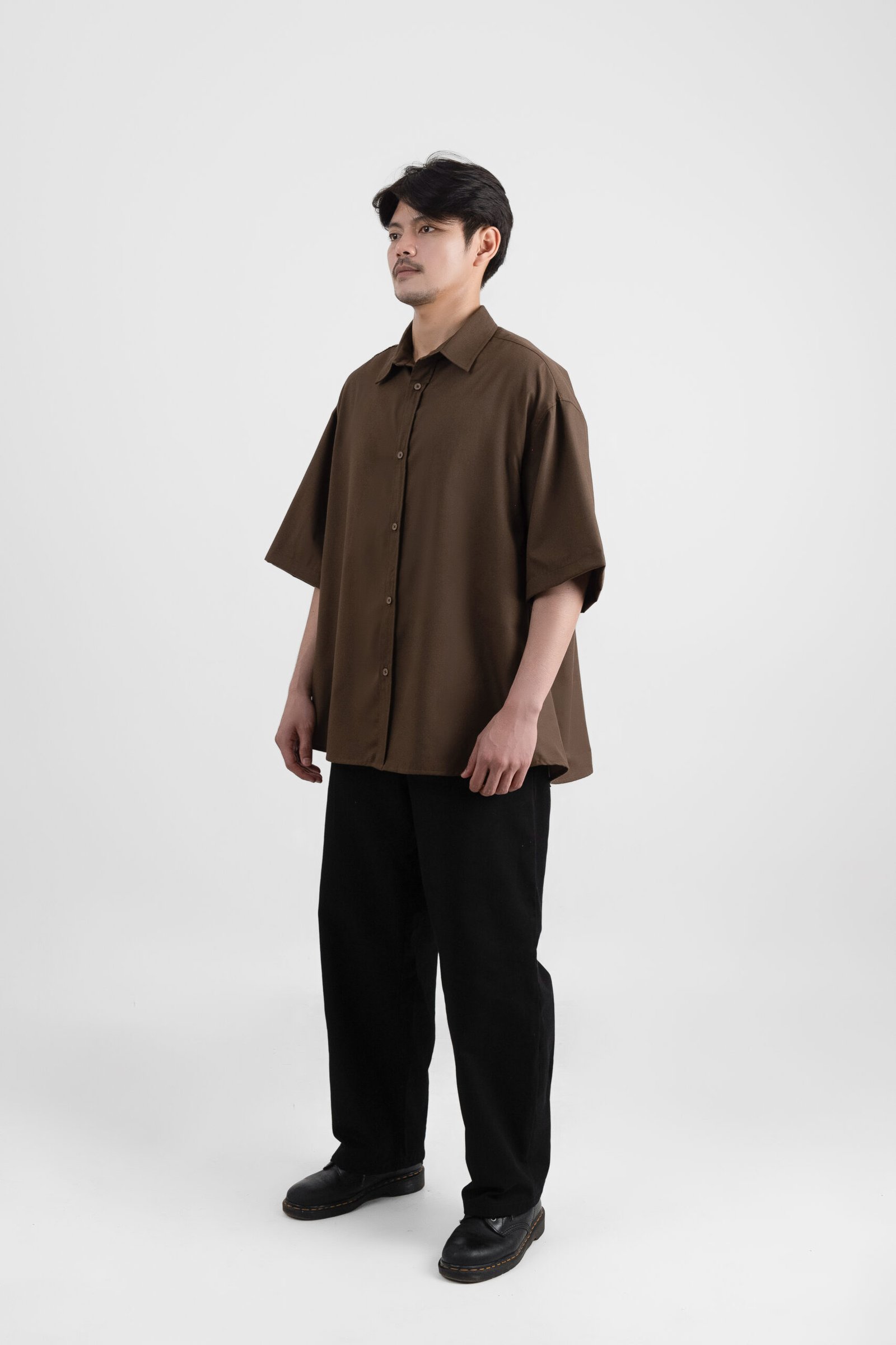 NUMA - Kemeja Pendek Oversize Unisex Viscose Twill - Image 1
